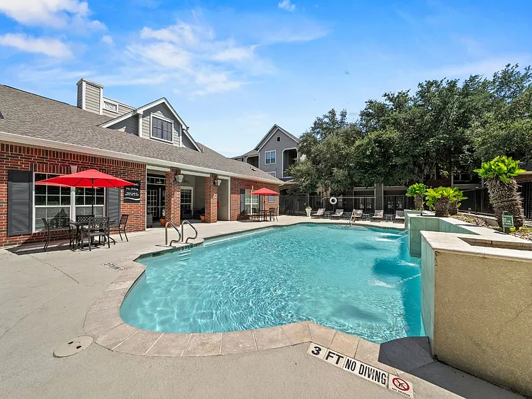 RESORT STYLE POOL