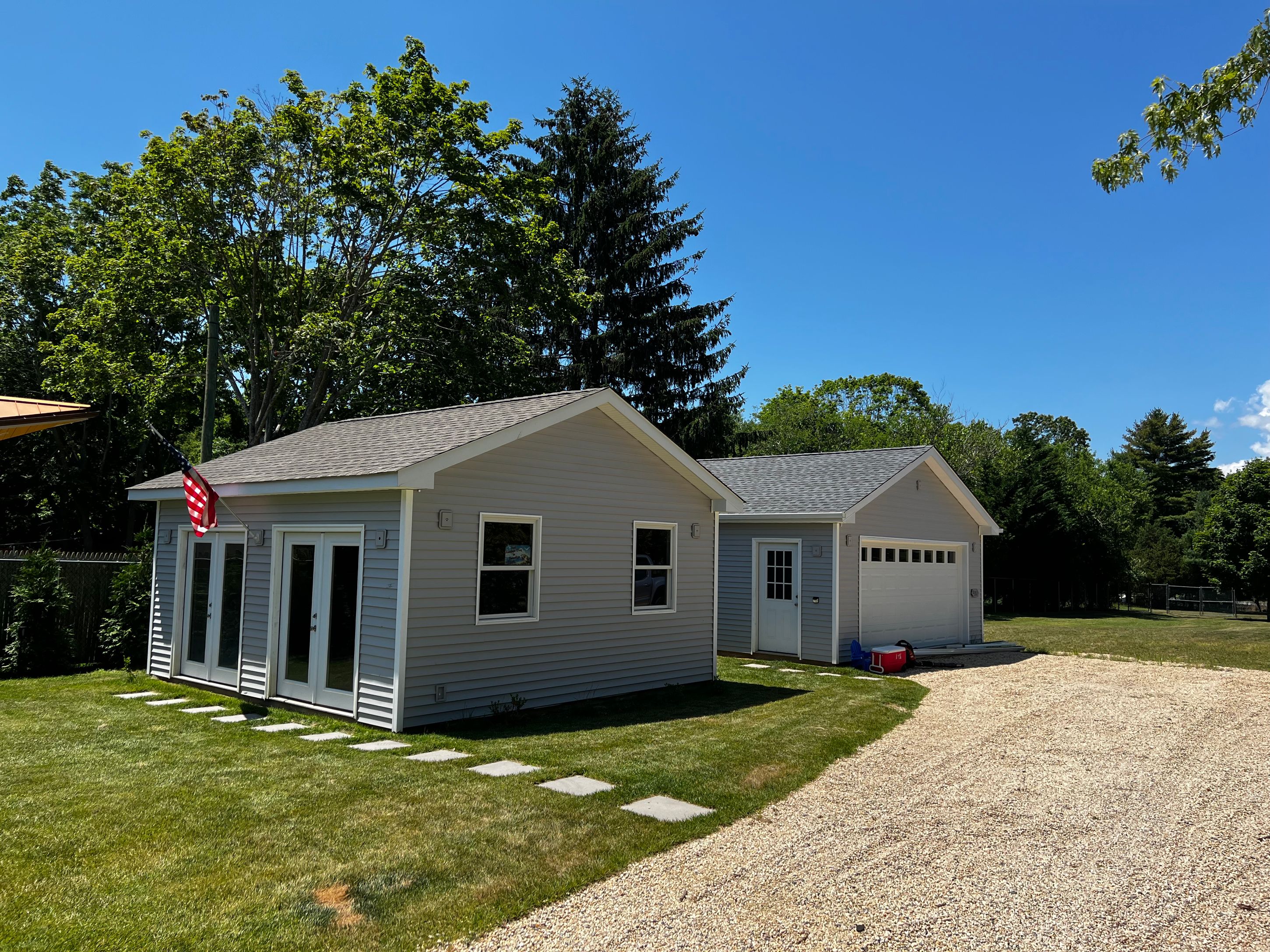 32 Senix Ave, Center Moriches, NY 11934 Out East