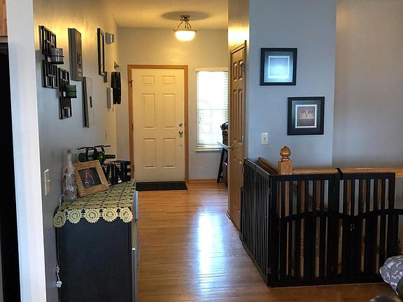 5th image of 104 Kraner St SW
