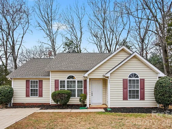 7901 Maple Valley Pl, Charlotte, NC 28210