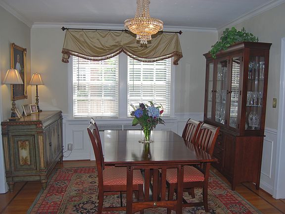 Spacious dining room