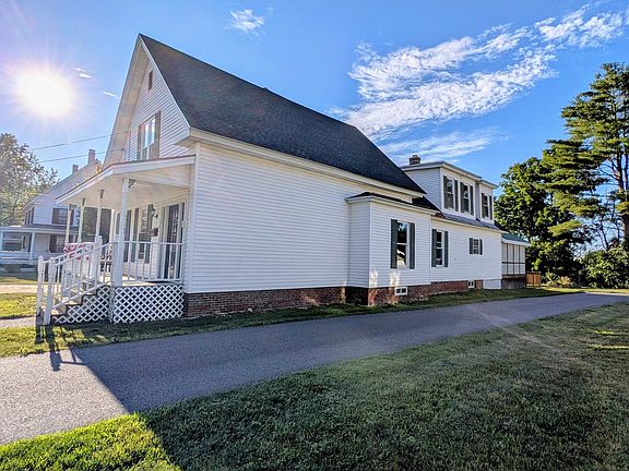 4th image of 18 Pleasant Street