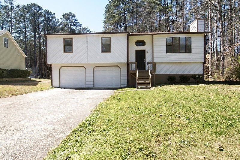 2nd image of 2452 Wood Meadows Dr SW