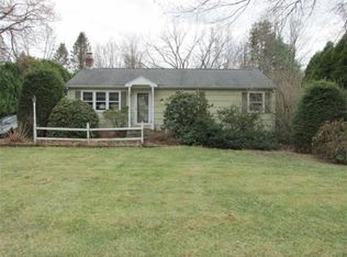 120 Dunphy Dr, Northampton, MA 01062