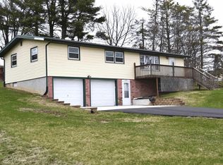 212 Center St, Elroy, WI 53929