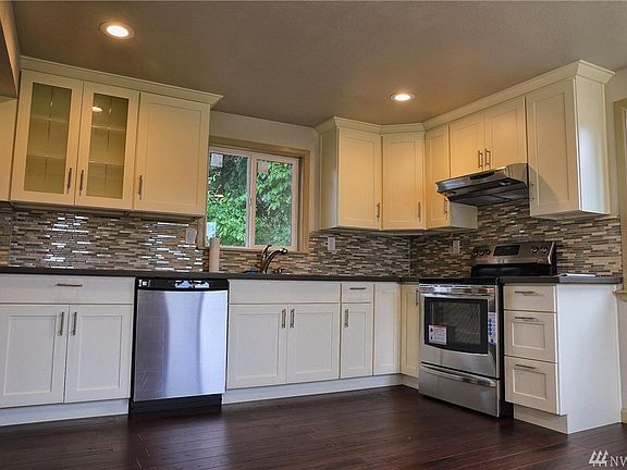 4th image of 16615 34th Ave S