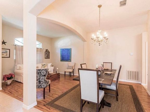 3rd image of 1432 Bent Oaks Blvd