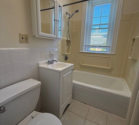 3rd image of 37R Wendell St #34