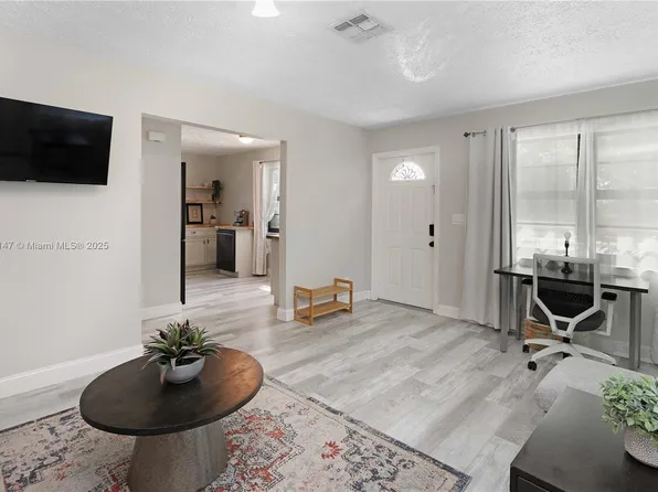 1631 Johnson St, Hollywood, FL 33020