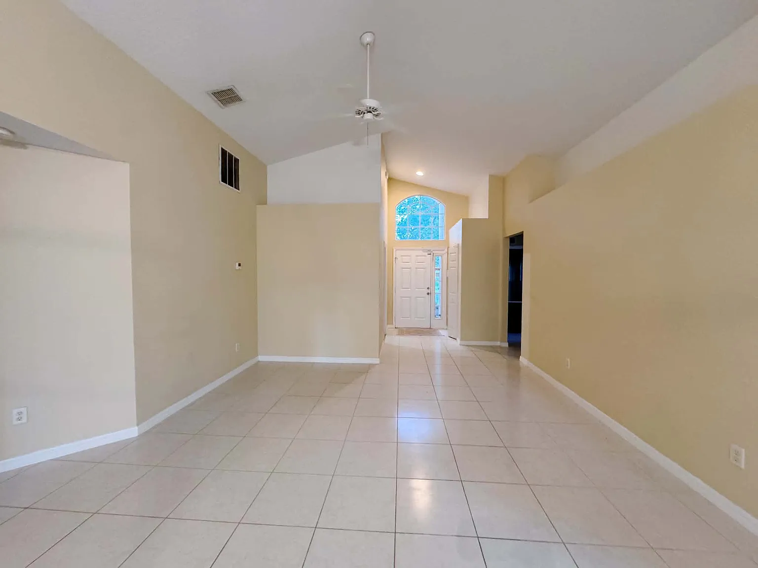 3 bed, 1503 sqft, $2,550 — Photo 2