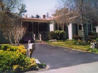 20 Elaine Way, Acushnet, MA 02743