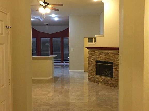 3rd image of 8602 Falconet Cir