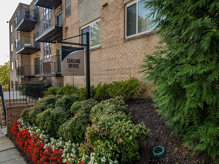Clermont Apartments Building Signage 4