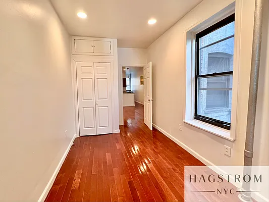 Rented by Hagstrom Management Inc | media 4