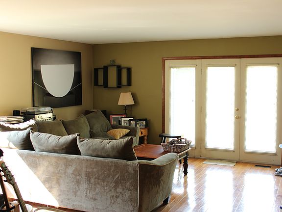 living room view from entran