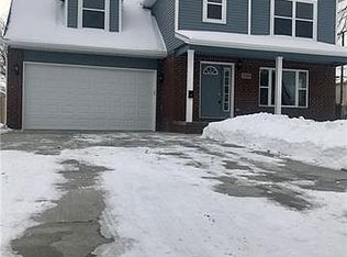 22944 Pleasant St, Saint Clair Shores, MI 48080