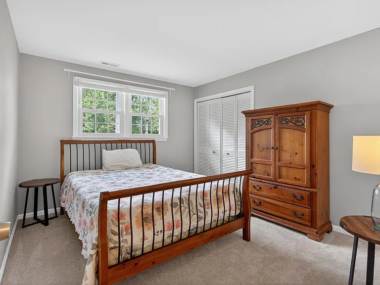 9810 Meadow Valley Dr — Photo 8