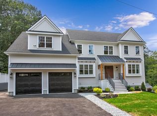 29 Beaverbrook Rd, Burlington, MA 01803