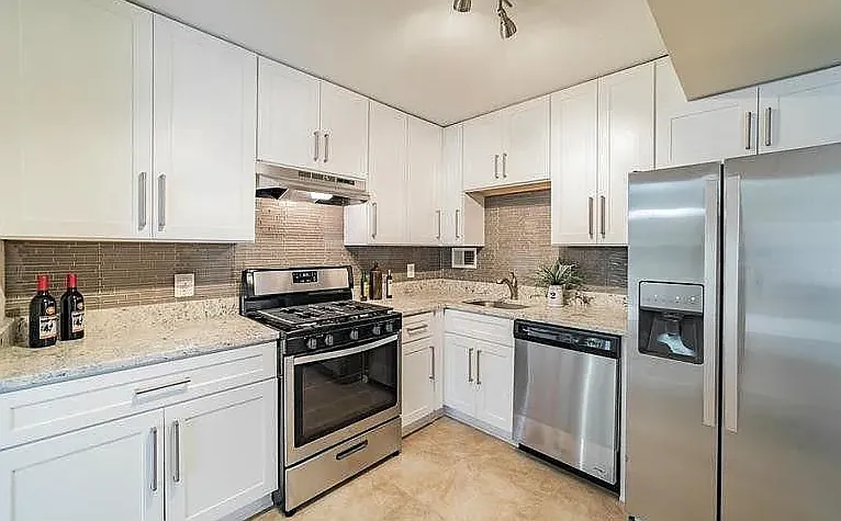 4 Monroe St #1108 — Photo 2
