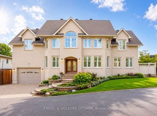249 Atlantis Ave, Ottawa, ON K2A 1X9