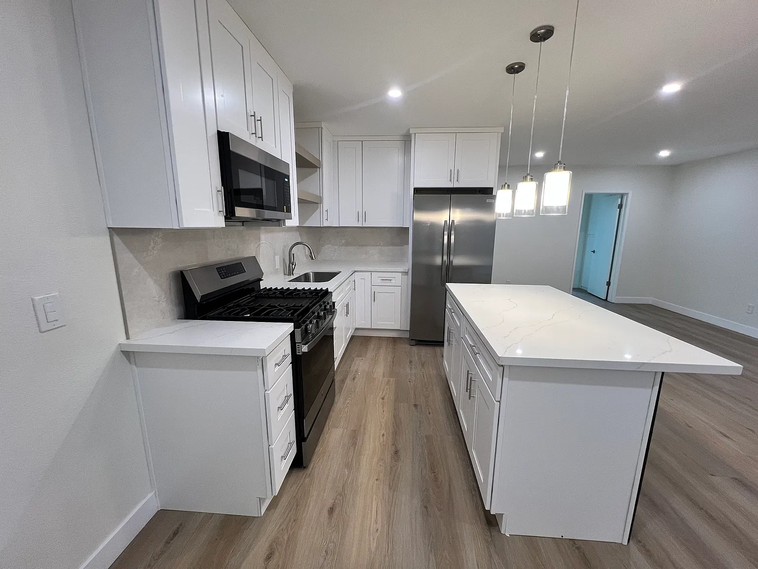 1 bed, 650 sqft, $2,290 — Photo 4