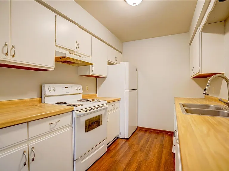 58 Sunfish Ct — Photo 9