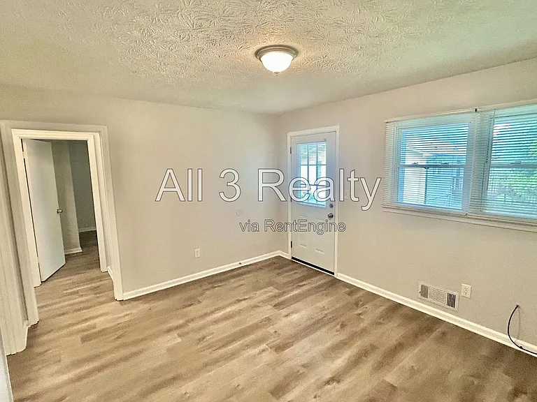 293 Rogers St — Photo 8