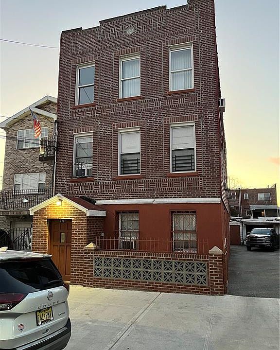 2717 Lurting Ave, Bronx, NY 10469 MLS H6220492 Zillow