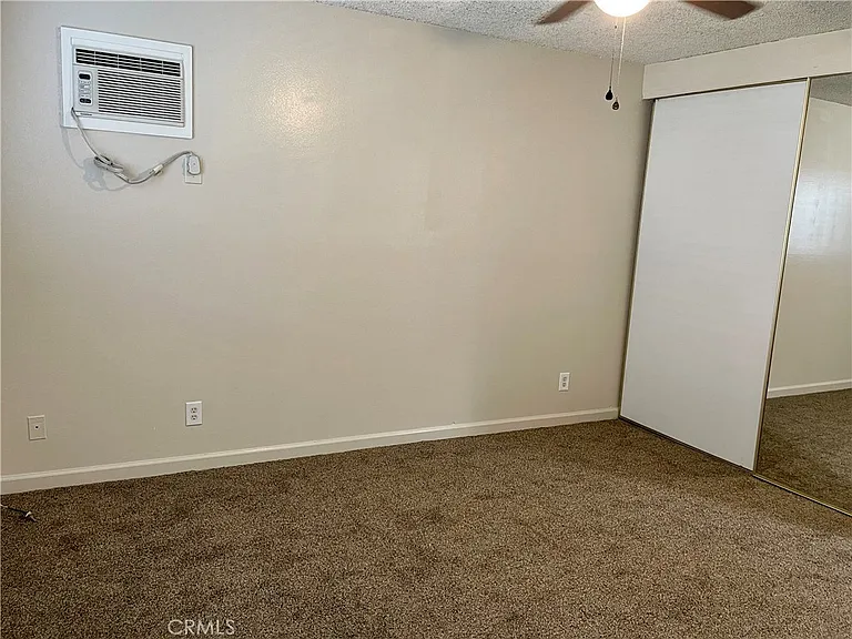 2064 E Evergreen St — Photo 12