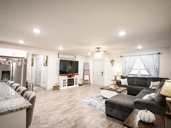 7151 Oak Springs Rd, Nunnelly, TN 37137