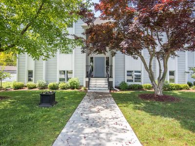 750 Centre Pl APT 2, Traverse City, MI, 49686