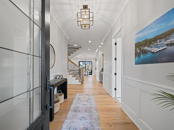 2nd image of N1931 Linn ROAD