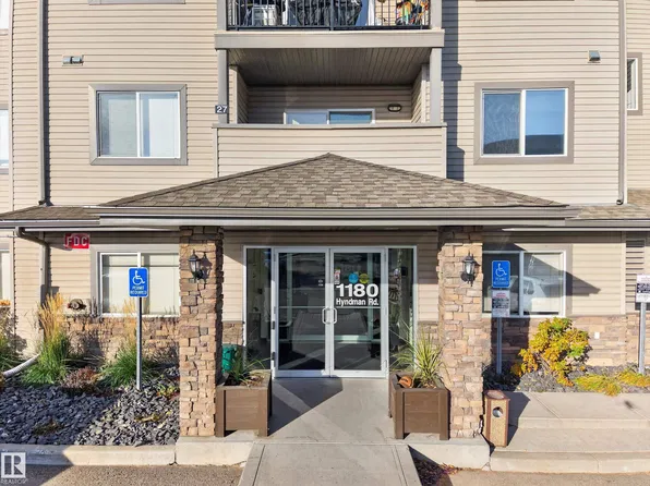 1180 Hyndman Rd NW #326, Edmonton, AB T5A 0P8