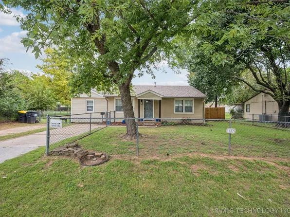607 E Beaver St, Jenks, OK 74037