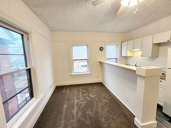 4th image of 439 Grafton Ave #3