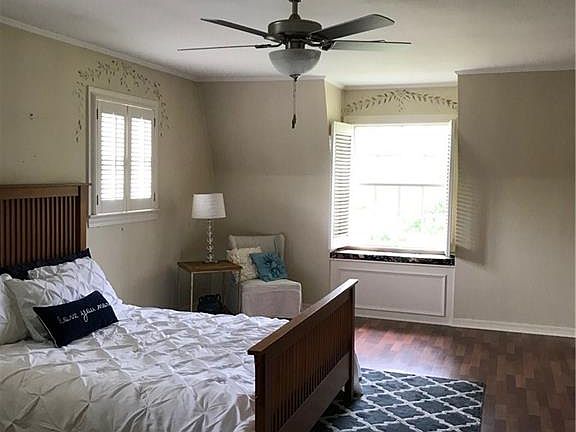 2nd image of 484 Chris Dr