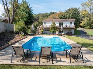 65 Rash Rd, Asheville, NC 28806