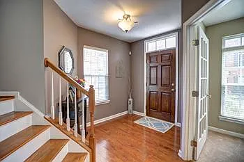 3 bed, 3.5 bath, 2234 sqft, $2,800 — Photo 2