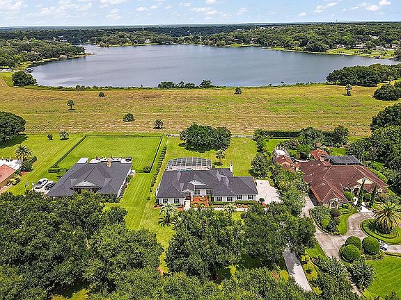 4th image of 1783 Lake Terrace Dr