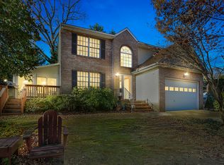 2 Triple Oak Ln, Severna Park, MD 21146