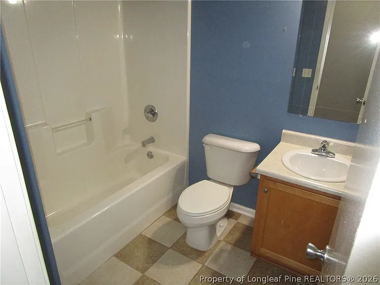 1421 Berkshire Rd — Photo 6
