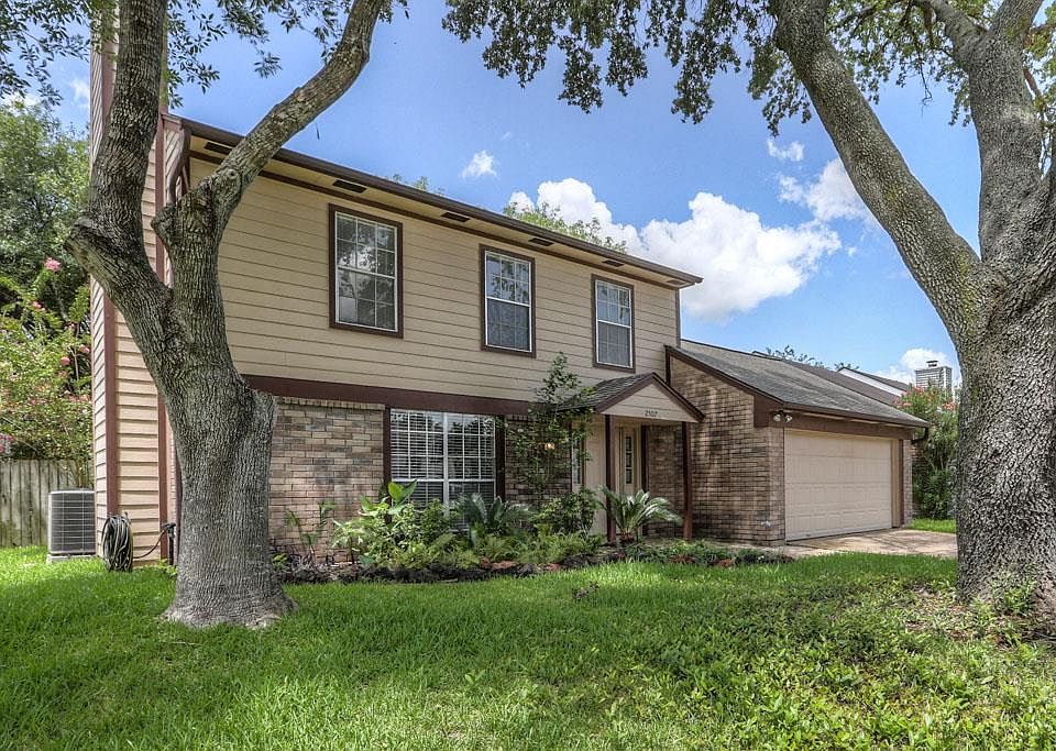 1st image of 2507 Calvary Ln