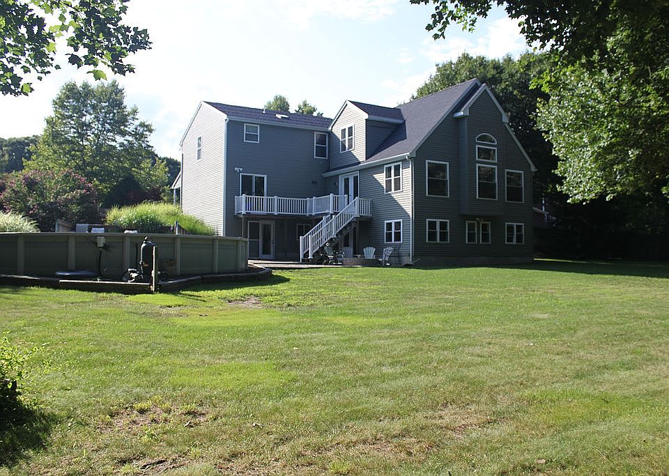 1st image of 104 Polo Dr
