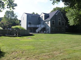 104 Polo Dr, Saunderstown, RI 02874