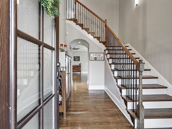 2nd image of 607 Southshore Point