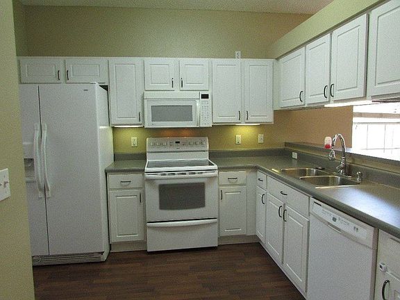 5th image of 1531 Newcastle Way