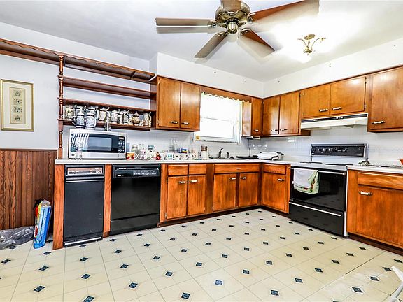 4th image of 17 Victoria Dr