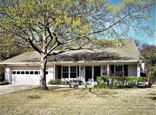 1109 N Waterview Dr, Richardson, TX 75080