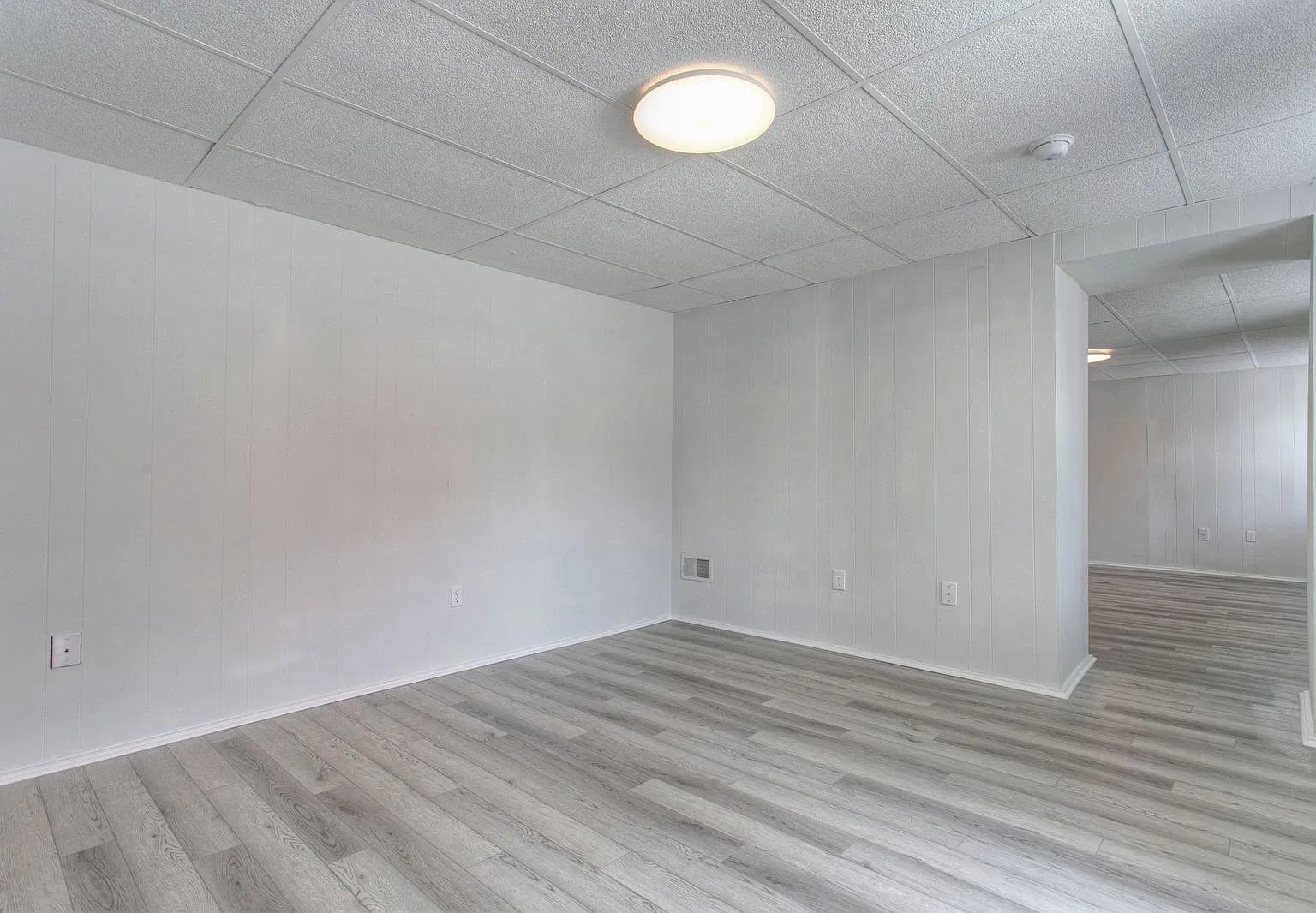 412 Emma St — Photo 4