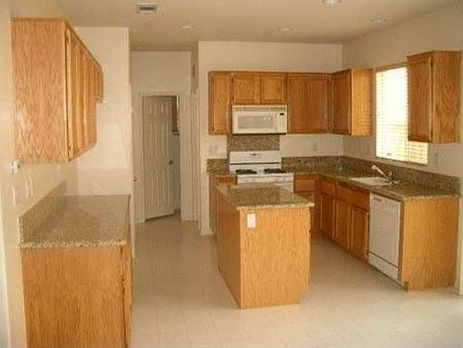 2nd image of 13322 Mimosa Ln